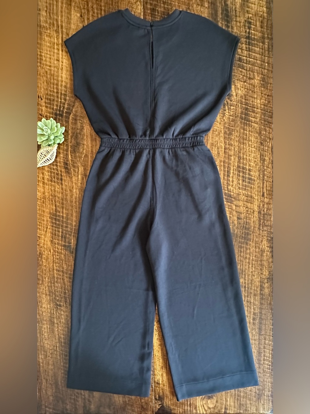 NWT SPANX | AirEssentials® Cap Sleeve UPF 50+ Cinched Jumpsuit, Size M - Picture 3 of 10